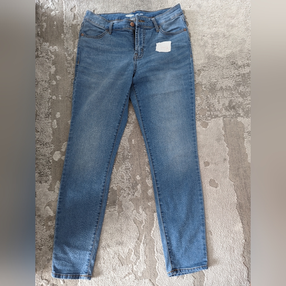 Women's Jeans - Picture 7 of 9